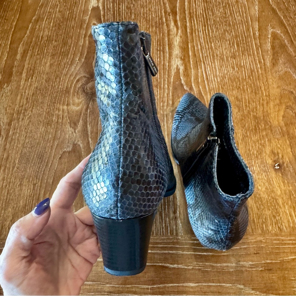 275 Central blue embossed snake leather ankle boots 38 - Picture 8 of 13